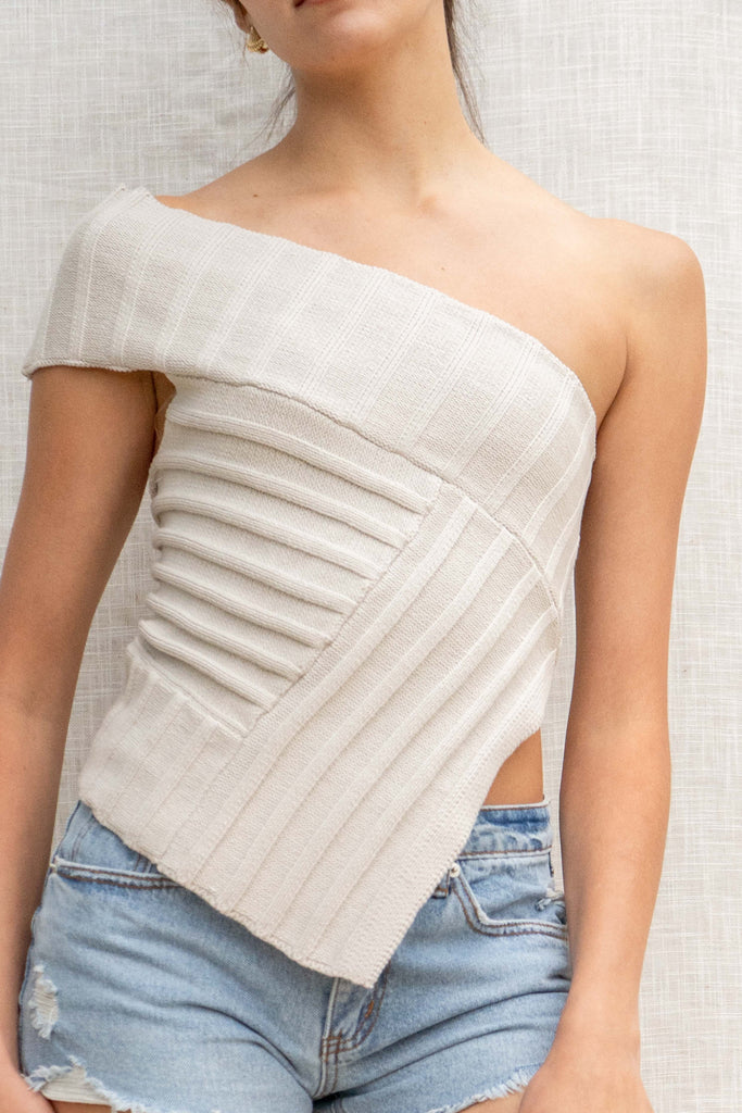 Anahi Asymmetrical Top